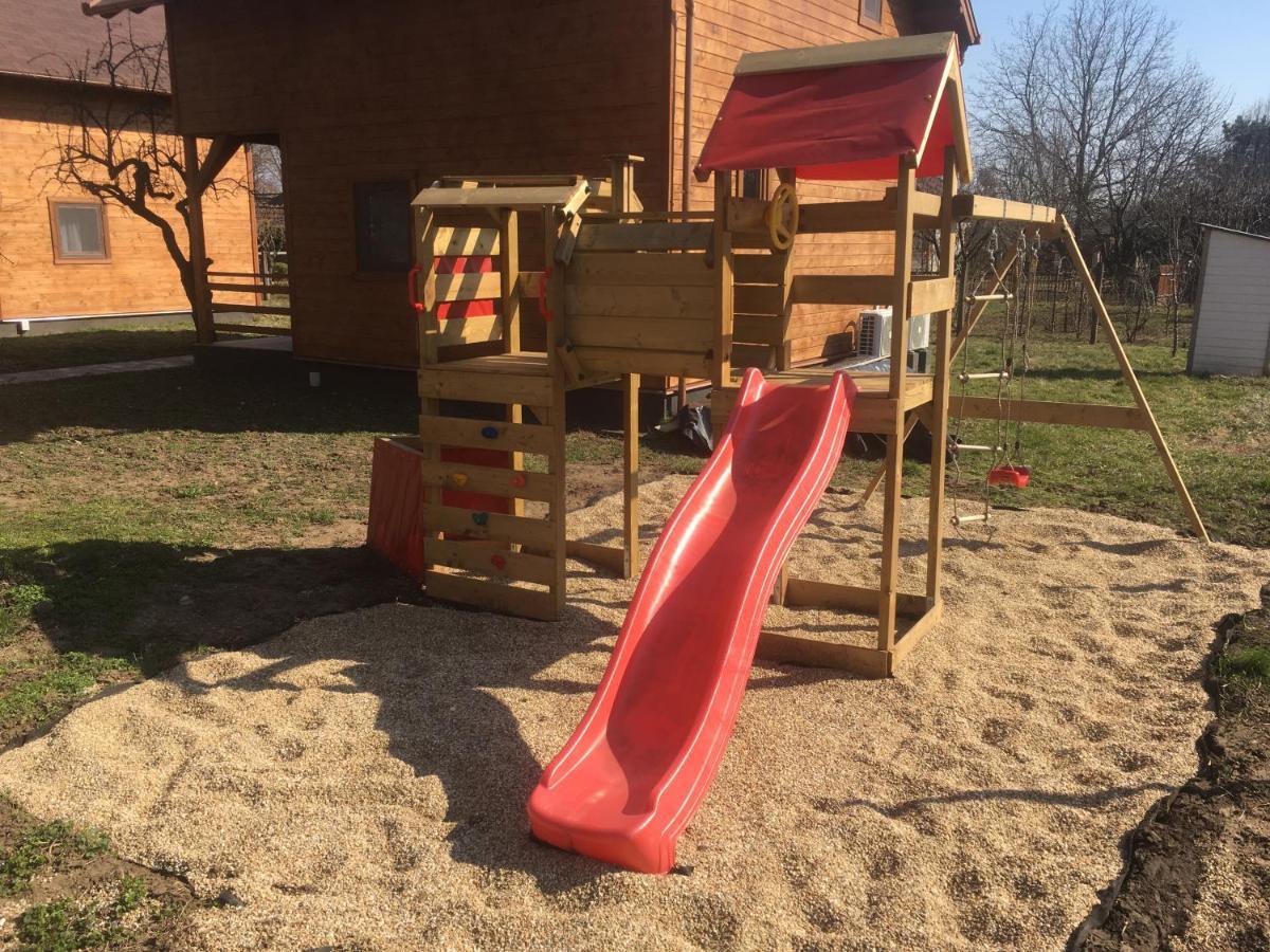Minardi Vendeghazak Apartment Berekfürdő Bagian luar foto