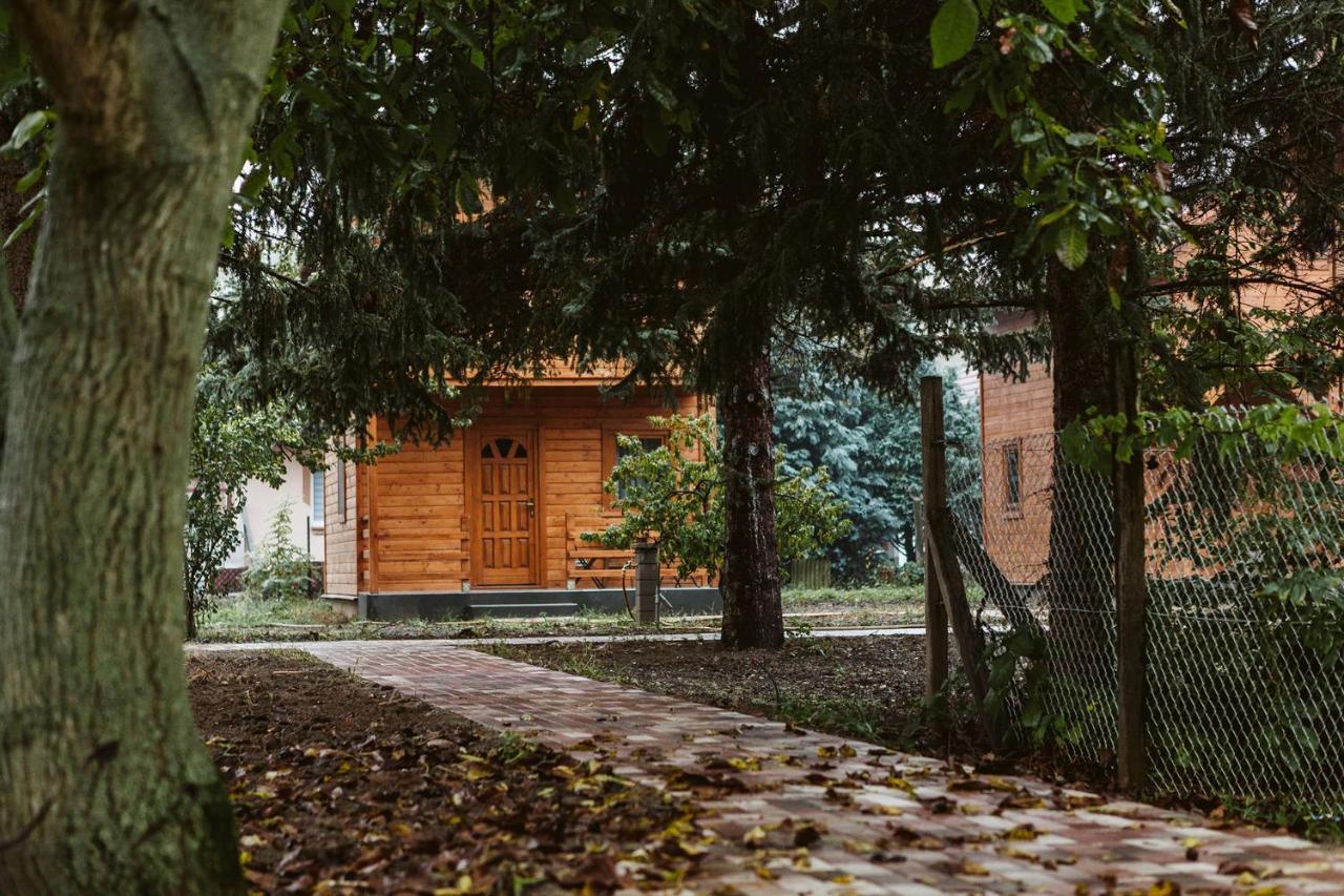 Minardi Vendeghazak Apartment Berekfürdő Bagian luar foto